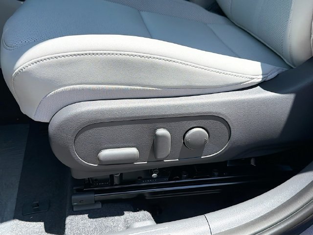 New 2026 Hyundai Kona Limited FWD image 19