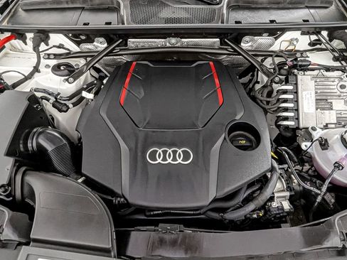 Used 2022 Audi SQ5 Premium Plus w/ Premium Plus Package image 46