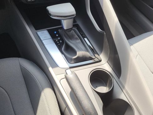 New 2026 Hyundai Elantra SE image 18