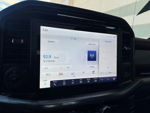 Used 2021 Ford F150 Lariat w/ Equipment Group 502A High image 30