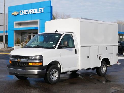 New 2026 Chevrolet Express 3500 w/ Power Convenience Package RWD image 2
