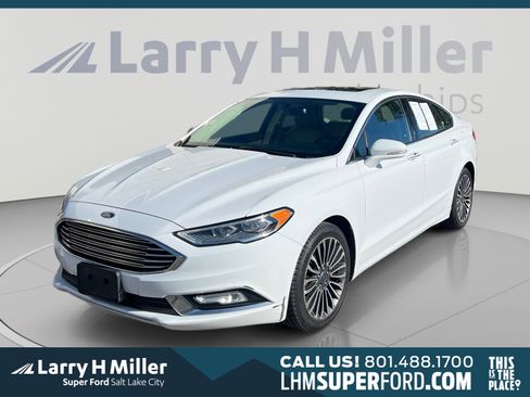 Used 2017 Ford Fusion SE AWD/4WD image 1