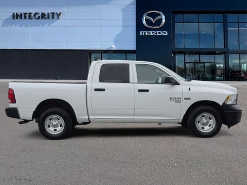 Used 2023 RAM 1500 4x4 Crew Cab Classic image 3