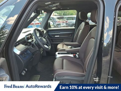 New 2025 Volkswagen ID. Buzz Pro S image 6