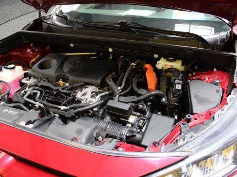 Used 2020 Toyota RAV4 LE w/ All Weather Liner Package AWD/4WD image 52