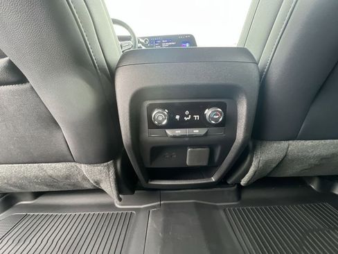 New 2026 Chevrolet Traverse LT w/ Midnight/Sport Edition image 20