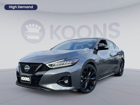 Used 2023 Nissan Maxima SR w/ Sport Mat Group image 1