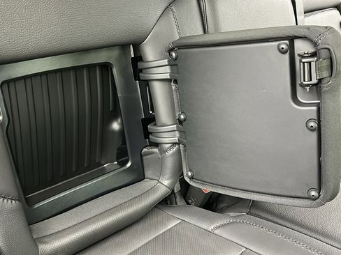 Used 2025 GMC Sierra 3500 Denali w/ Denali Reserve Package image 43