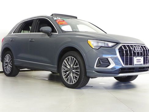 Used 2022 Audi Q3 2.0T Premium w/ Convenience Package image 4