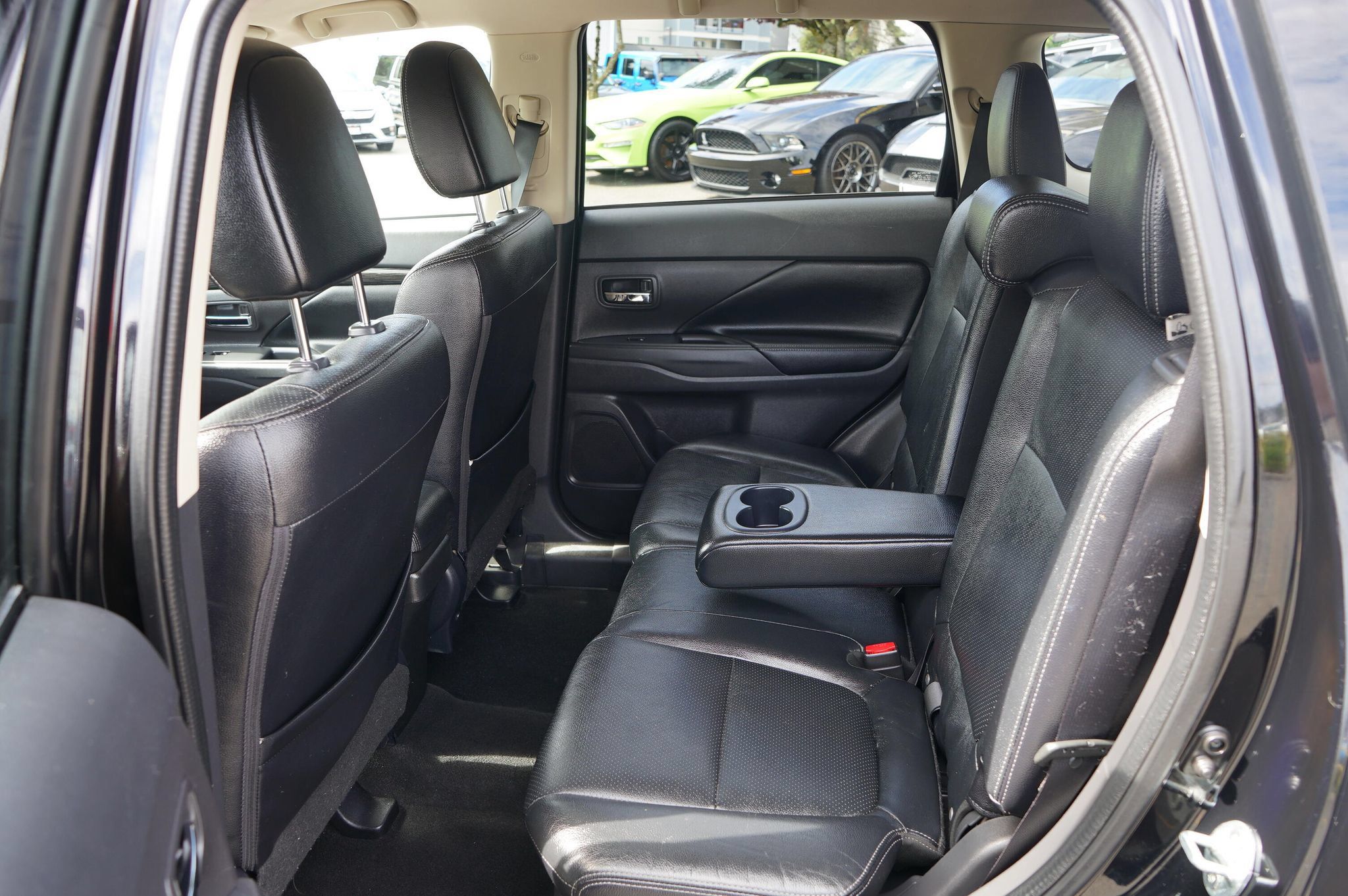 Used 2016 Mitsubishi Outlander SEL AWD/4WD image 12