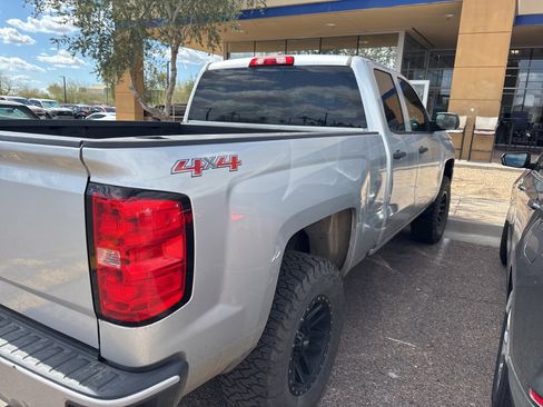 Used 2017 Chevrolet Silverado 1500 Custom w/ Custom Convenience Package image 6