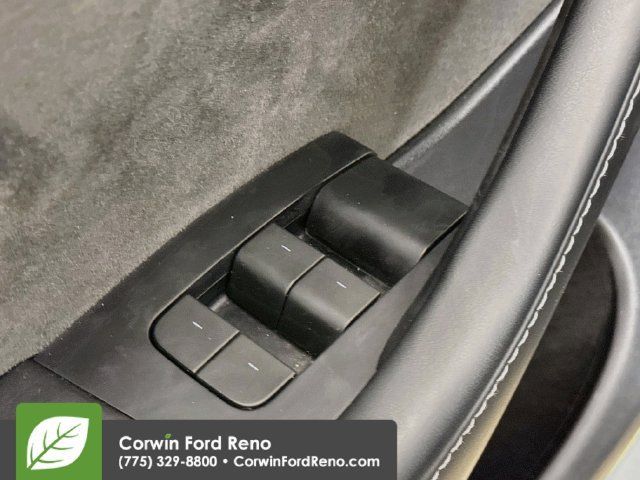 Used 2023 Tesla Model Y Performance AWD/4WD image 19