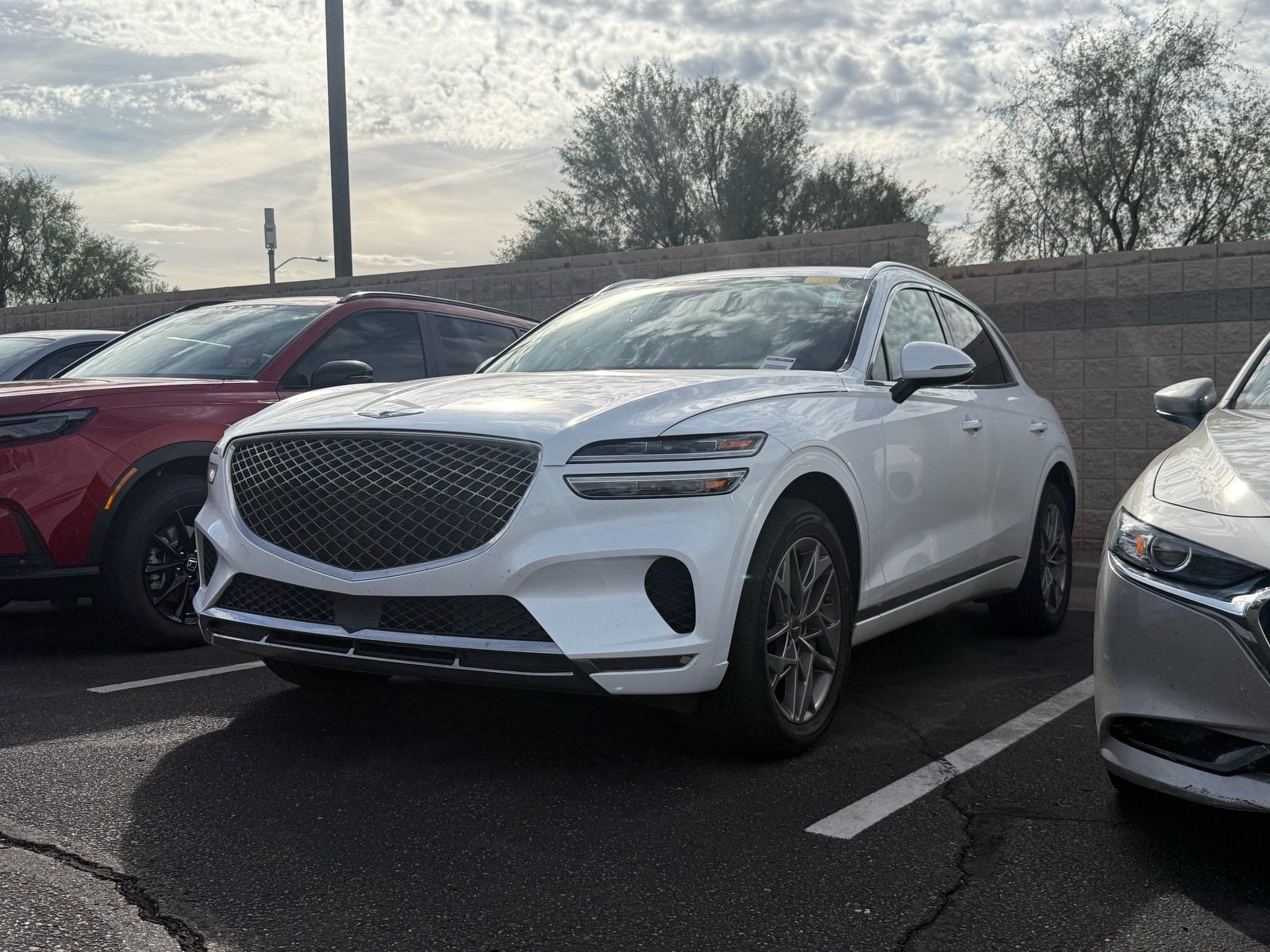 Used 2025 Genesis GV70 2.5T AWD/4WD image 2