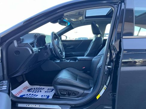 Used 2024 Lexus ES 350 Luxury w/ Accessory Package (Z2) image 9