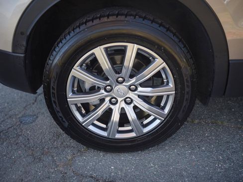 Used 2022 Cadillac XT4 Premium Luxury w/ Enhanced Visibility Package image 10