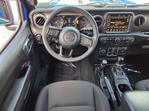 Used 2023 Jeep Wrangler Unlimited w/ Cold Weather Group AWD/4WD image 13