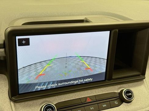 Used 2023 Ford Maverick XLT image 13