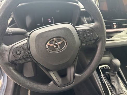 Used 2026 Toyota Corolla LE w/ LE Premium Package FWD image 10
