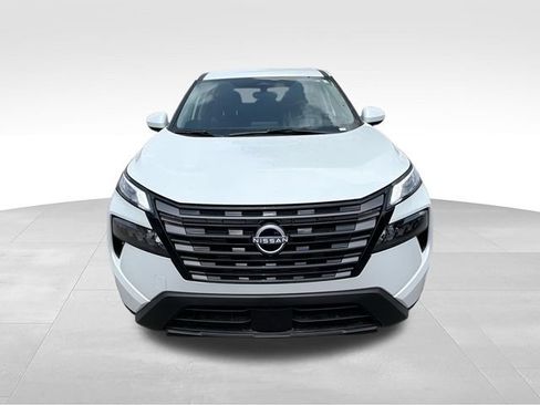 New 2026 Nissan Rogue SV w/ Cold Weather Package AWD/4WD image 3