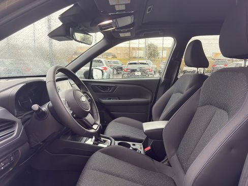 Used 2025 Subaru Forester Premium image 9