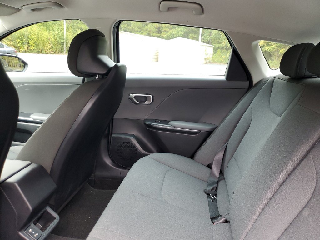 Used 2025 Kia K4 FWD image 12