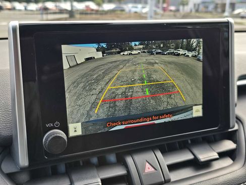 Certified 2025 Toyota RAV4 XLE image 28