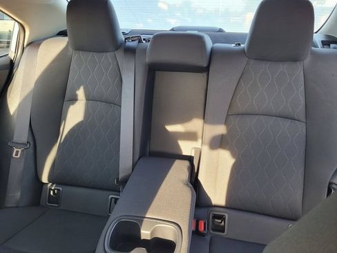 Used 2020 Toyota Corolla LE FWD image 11