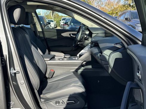 Certified 2025 Acura TLX w/ Technology Package image 14