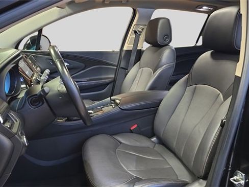 Used 2017 Buick Envision Essence image 11