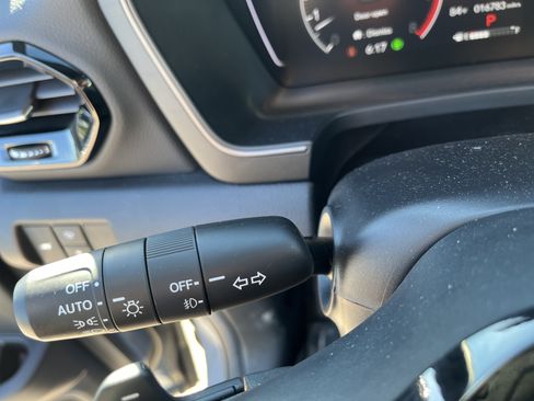 Used 2024 Honda Pilot TrailSport image 23