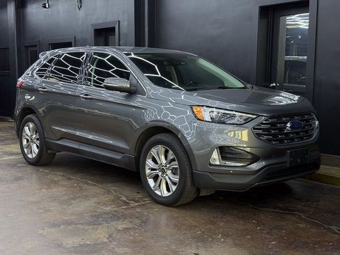 Used 2023 Ford Edge Titanium AWD/4WD image 11