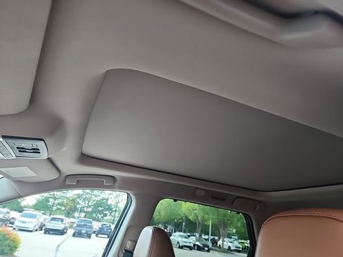 Used 2024 Nissan Pathfinder Platinum w/ Cargo Package AWD/4WD image 11