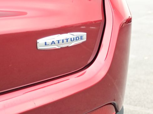 Used 2022 Jeep Compass Latitude w/ Convenience Group image 11