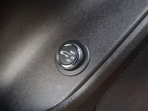 Certified 2023 Chevrolet Blazer LT w/ Convenience Package image 24