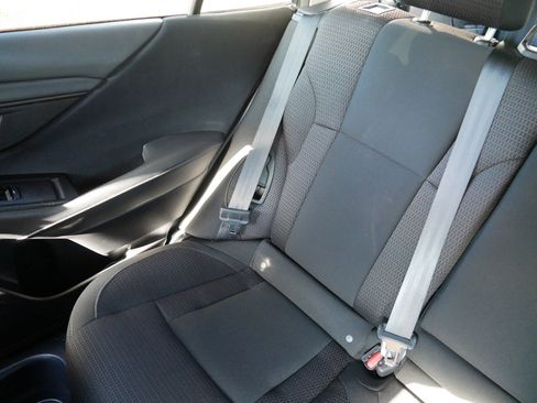 Used 2024 Subaru Outback Premium image 12