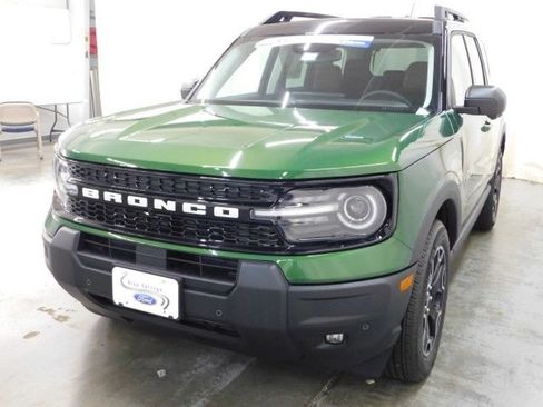 New 2025 Ford Bronco Sport Outer Banks w/ Outer Banks Tech Package+ AWD/4WD image 8