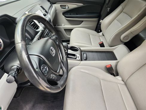 Certified 2017 Honda Ridgeline RTL image 12
