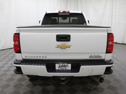 Used 2019 Chevrolet Silverado 2500 High Country w/ Duramax Plus Package image 31
