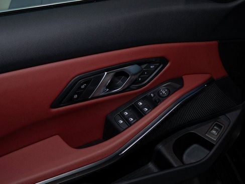 Used 2025 BMW 330i xDrive Sedan w/ Premium Package image 13