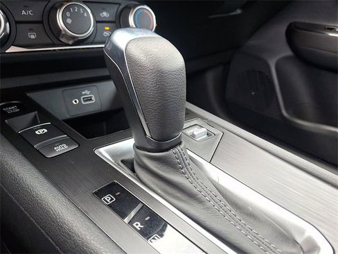 Used 2025 Nissan Kicks S image 14