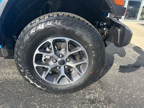 New 2026 Jeep Gladiator Sport image 23