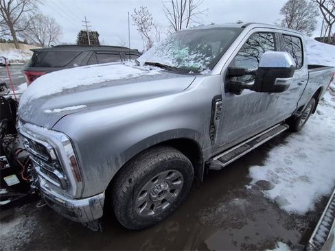 Certified 2024 Ford F350 Lariat w/ Chrome Package image 2