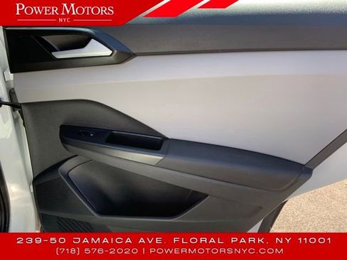 Used 2022 Volkswagen Taos S image 22