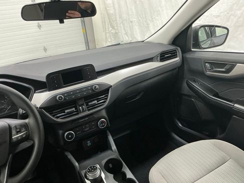 Used 2022 Ford Escape S image 22