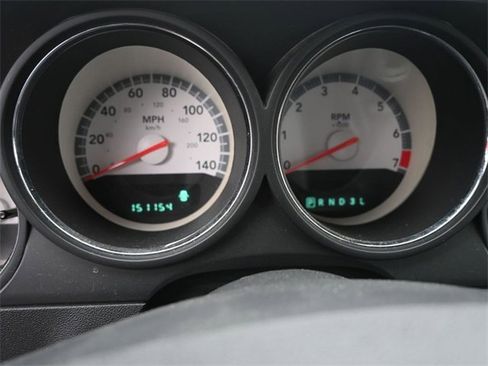 Used 2009 Dodge Challenger SE image 9