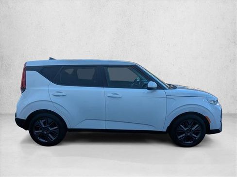 Used 2021 Kia Soul S image 4
