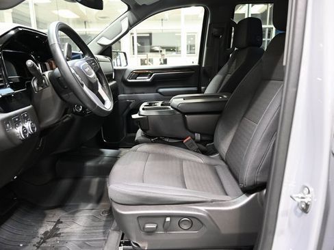 Used 2024 GMC Sierra 1500 Elevation image 10