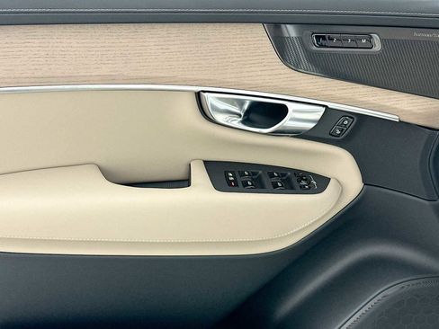 New 2026 Volvo XC90 B6 Plus w/ Protection Package Premier image 17