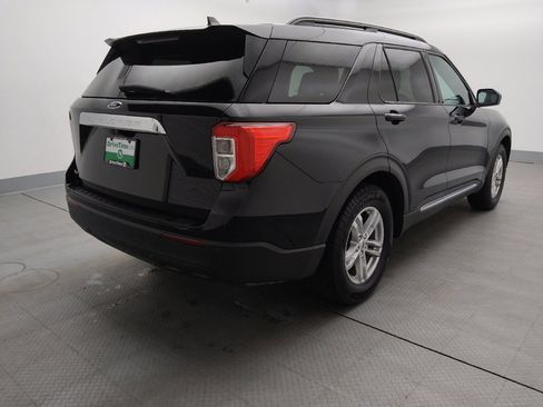 Used 2022 Ford Explorer XLT image 9