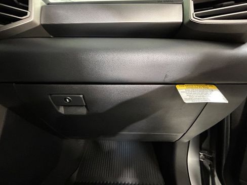 Used 2025 Toyota Tundra Limited AWD/4WD image 24